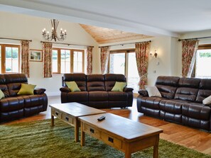 Living room | Ffynnonmeredydd Cottages - The Stable, Mydroilyn, nr. Aberaeron 