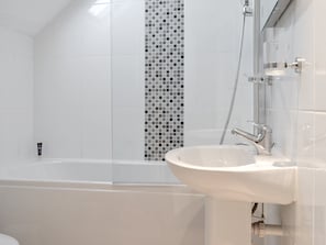 Bathroom | Blencathra - Hillside Apartments, Keswick