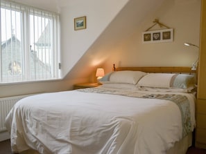 Cosy double bedroom | Blencathra - Hillside Apartments, Keswick