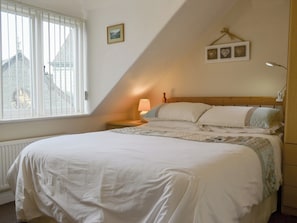 Cosy double bedroom | Blencathra - Hillside Apartments, Keswick