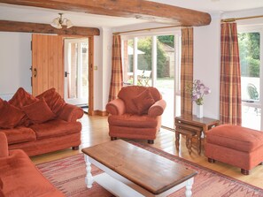 Living area | Fiddledrill Barn, Benniworth