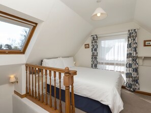 Light and airy double bedroom | Stable Cottage, Alnwick