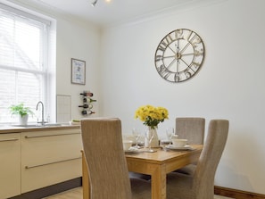 Spacious dining area within kitchen | Fern Spree, Buxton