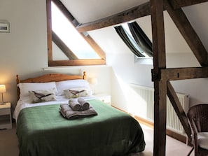 Double bedroom | The Granary - Home Farm, Ebrington, near Chipping Campden