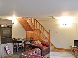 Open plan living space | Robins Nest - Willersley Farm, Cromford, near Matlock