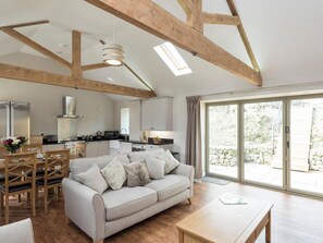 Open plan living space | Property 2 - Rew Farm Barns, Ventnor