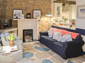 Welcoming living area | Clutter Cottage, Druridge Bay
