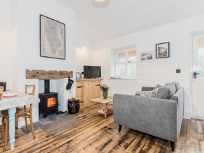 Beautifully finished Contemporary open plan living room, kitchen and dining area | Ty· Sam - Ty Coch Chatham, Llandwrog, near Caernarfon