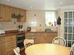 Kitchen/diner | Flagstaff Cottage, Robin Hood’s Bay, nr. Whitby