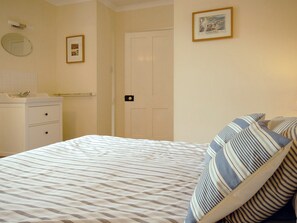 Double bedroom | The Gables, Gorran Haven