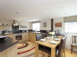 Kitchen/diner | Stable Cottage, Lloc, nr. Holywell