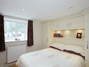 Double bedroom | Stable Cottage, Lloc, nr. Holywell