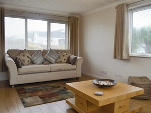 Large, comfy living room | Stepping Stones, Trearddur Bay, near Holyhead
