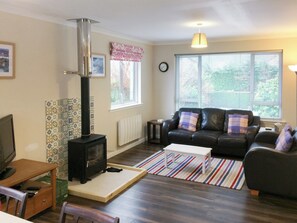 Light and airy living/ dining room | Achnaha, Ardentinny, near Dunoon