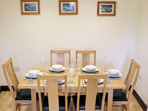 Dining Area | Swallow Cottage, Apse Wood, nr. Shanklin