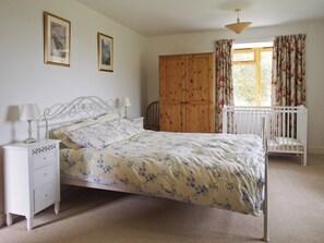 Double bedroom | Erw Goed Old Barn, Arthog, nr. Dolgellau