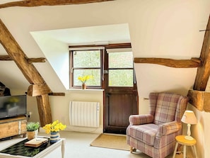 Living area | Kite 2 - Cwm Chwefru Cottages, Newbridge-on-Wye, near Builth Wells
