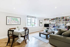 spacious lounge