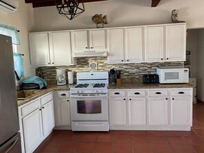 Beachy Kitchen!