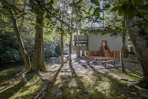 Amazing location right on the Chattahoochee River
