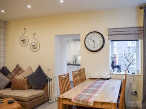 Living room/dining room | Fiona’s Cottage, Crieff