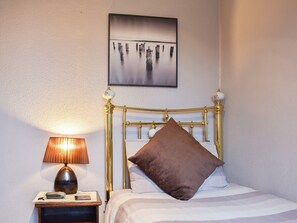 Charming single bedded room | Eden Cottage, Cerne Abbas, near Dorchester
