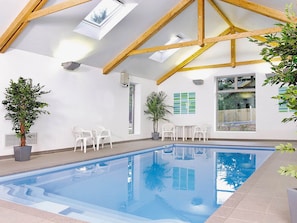 Swimming pool | Villa Gallery - The Valley Cottages, Carnon Downs, near Truro