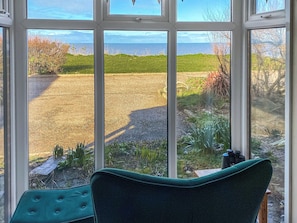Living area with wonderful sea views | Tamarisk, Walcott