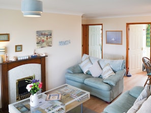 Comfortable living room | Tamarisk, Walcott