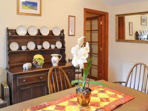 Kitchen.Diner with farmhouse style dining table | Ellis Close Farm - Swallows Nest - Ellis Close Farm Cottages, Harwood Dale, near Scarborough