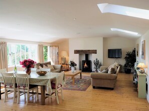 Living area | Dove Cottage - Wissett Place Cottages, Halesworth