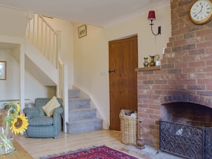 Spacious living room | The Coach House, Bromeswell, Woodbridge