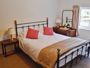 Double bedroom | Mill Cottage, Winterbourne Steepleton, nr. Dorchester