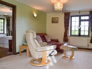 Comfortable and peaceful living space | Tripp Cottage, St Neot, near Liskeard