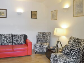 Stylish second living room | Checkers Cottage - Beaufort Cottages, Kiltarlity, near Beauly