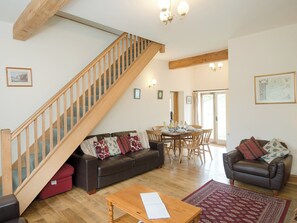 Spacious living room | The Stable, Foxham, near Chippenham