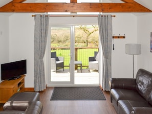 Living room with fabulous views | Sunset - Little Crugwallins, St Austell