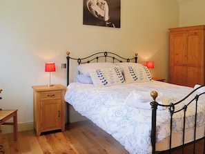 Double bedroom | Manor Farm Barns - Jumbo’s Stable, Crimscote, nr. Newbold