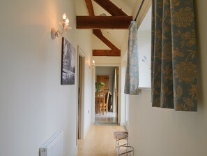 En-suite | Manor Farm Barns - Jumbo’s Stable, Crimscote, nr. Newbold