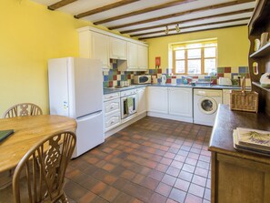 Large kitchen/diner | The Dairy - Highfield Cottages, Coddington, near Chester