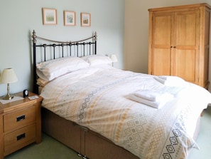 Double bedroom | Cropple How, Threlkeld