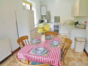Kitchen and dining area | The Gardens, Skipton