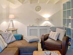 Delightful living room | Gumburnville, Helstone, near Camelford