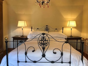 Double bedroom | May Cottage, Bakewell
