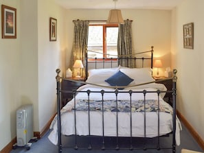 Comfortable double bedroom | The Secret Cottage, Cromford, near Matlock