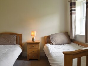 Twin bedroom | Bowlees Holiday Cottages - Raby Cottage, Wolsingham
