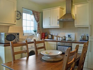 Attractive kitchen/dining room | Seaview, Garlieston