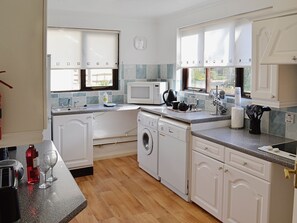 Kitchen | Riverview, Nr. Liskeard