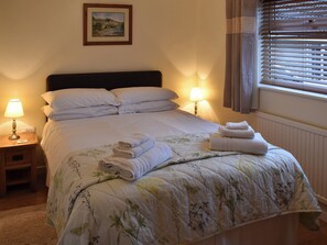 Welcoming double bedded room | Stable Cottage, South Kilvington near Thirsk