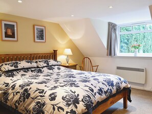 Double bedroom | Longcroft Cottage, Oyne, nr. Insch